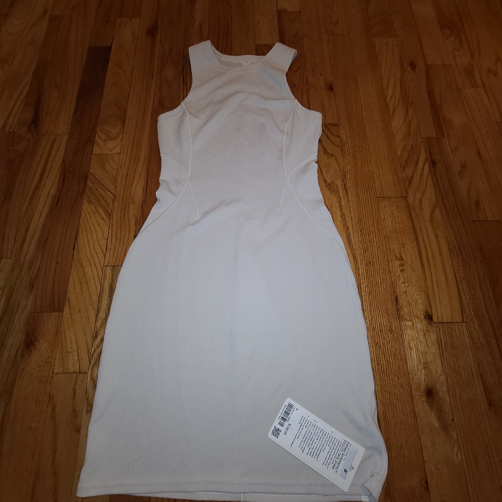 Lululemon (Size 2) - Picture 2 of 6